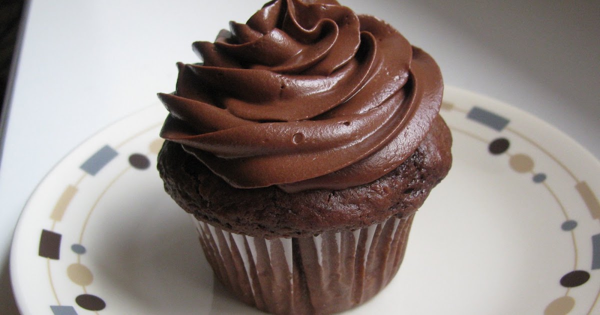 White Wings Moist Chocolate Cake White Wings Moist Chocolate Cake