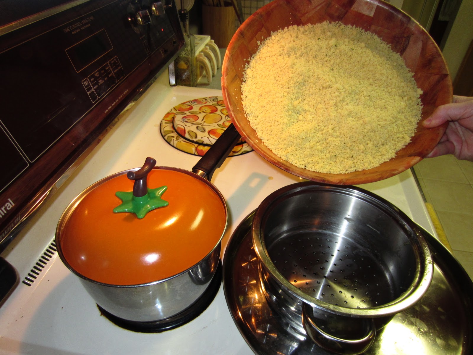 UmmObaidah Cooks Libyan Couscous bil Busla (couscous with onion