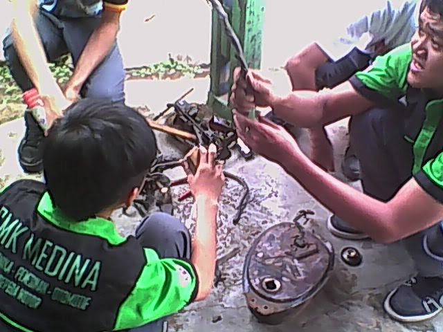 Belajar Otomotif Luar Kampus Contoh Laporan Prakerin / PKL