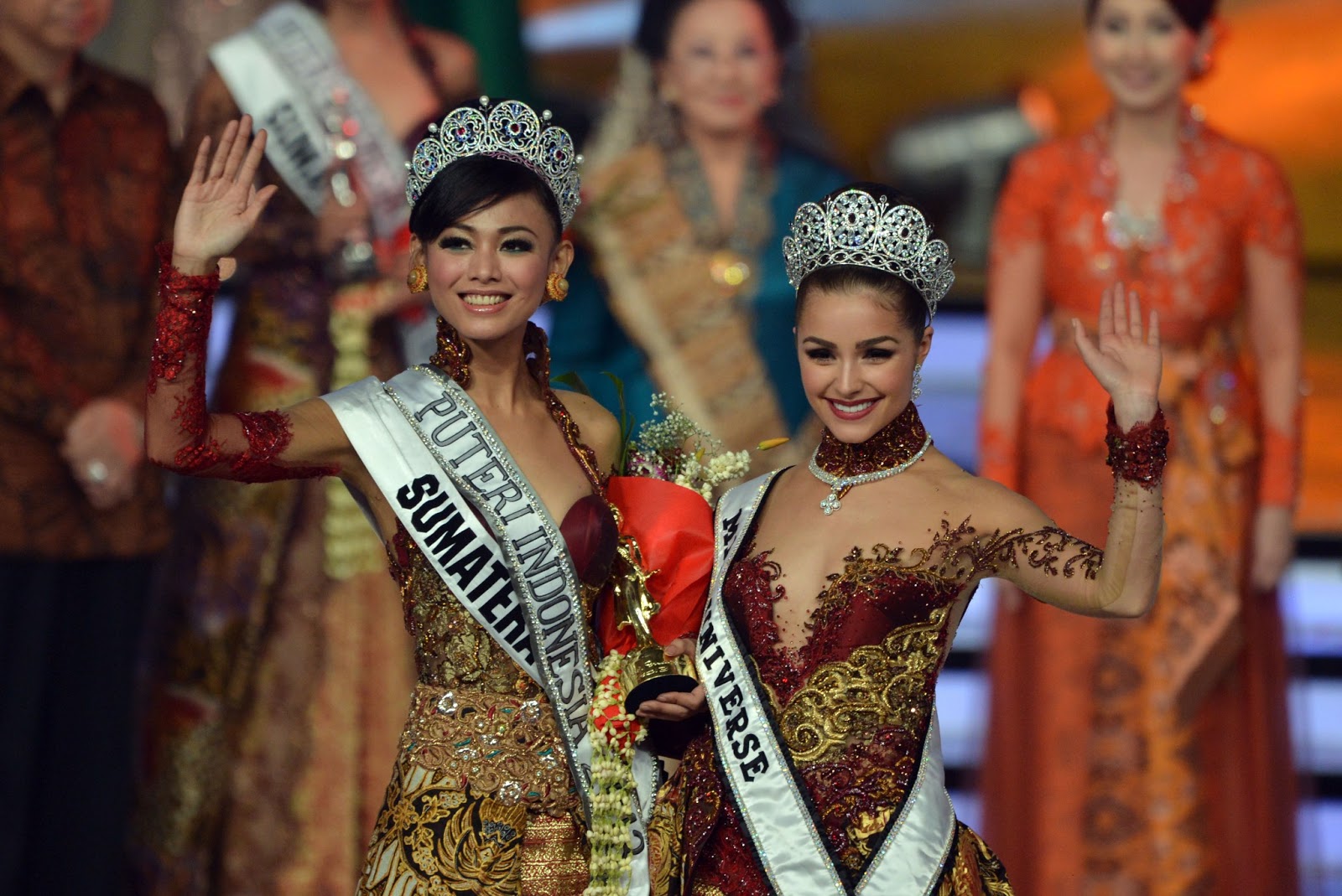 think good one: Photo Whulandary Herman Putri Indonesia 2013