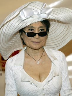 Sean Lennon (Moonwalker), sua mãe Yoko e outros artistas, farão show dia 27 em Nova York para ajudar Japão Ono