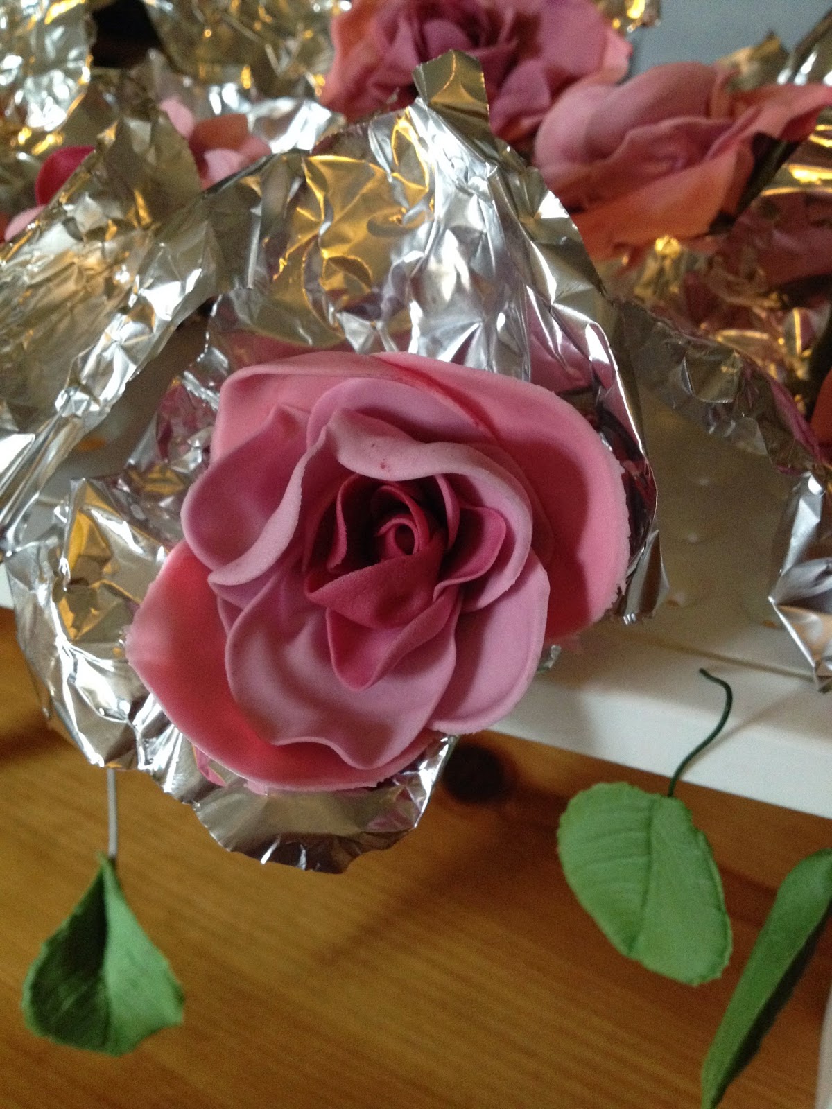 sugar pink and purple roses