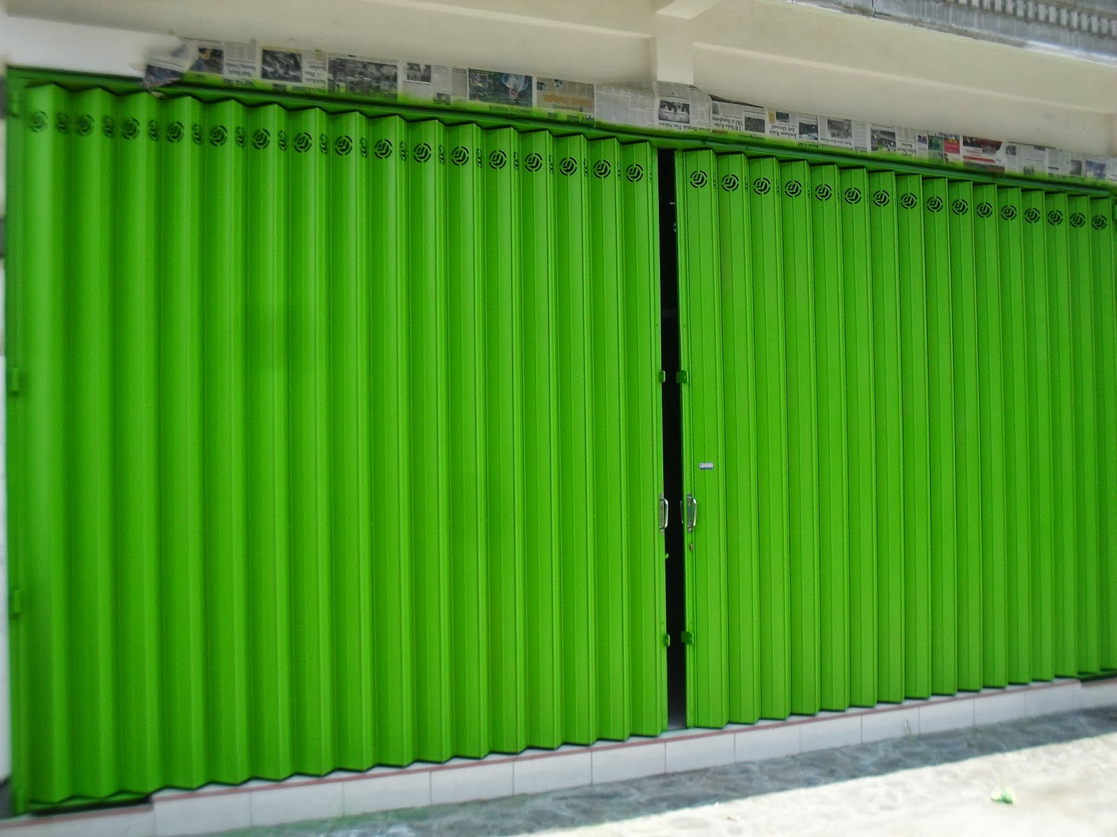 Terpopuler 38 Pintu Harmonika