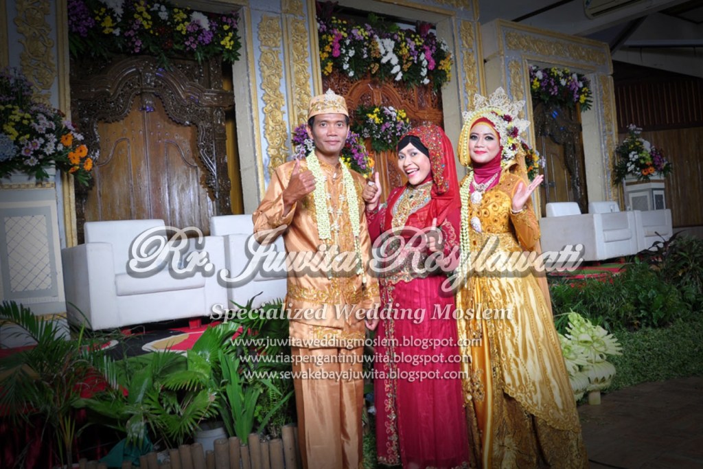 baju couple pengantin 