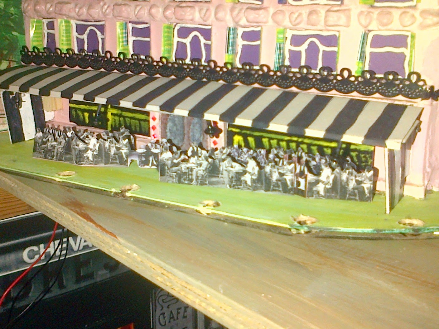 French Model Railway HO scale street cafe continues