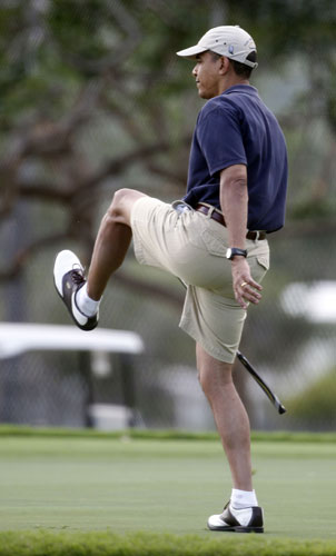 Obama-Golfing.jpg