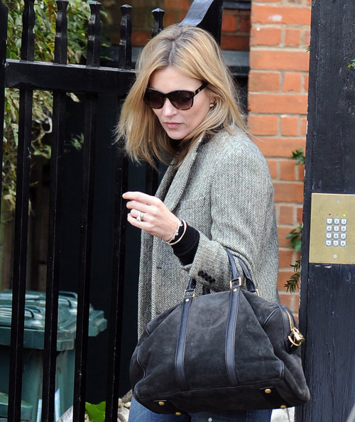 bagfetishperson: Kate Moss and Louis Vuitton Sofia Coppola Suede Bag