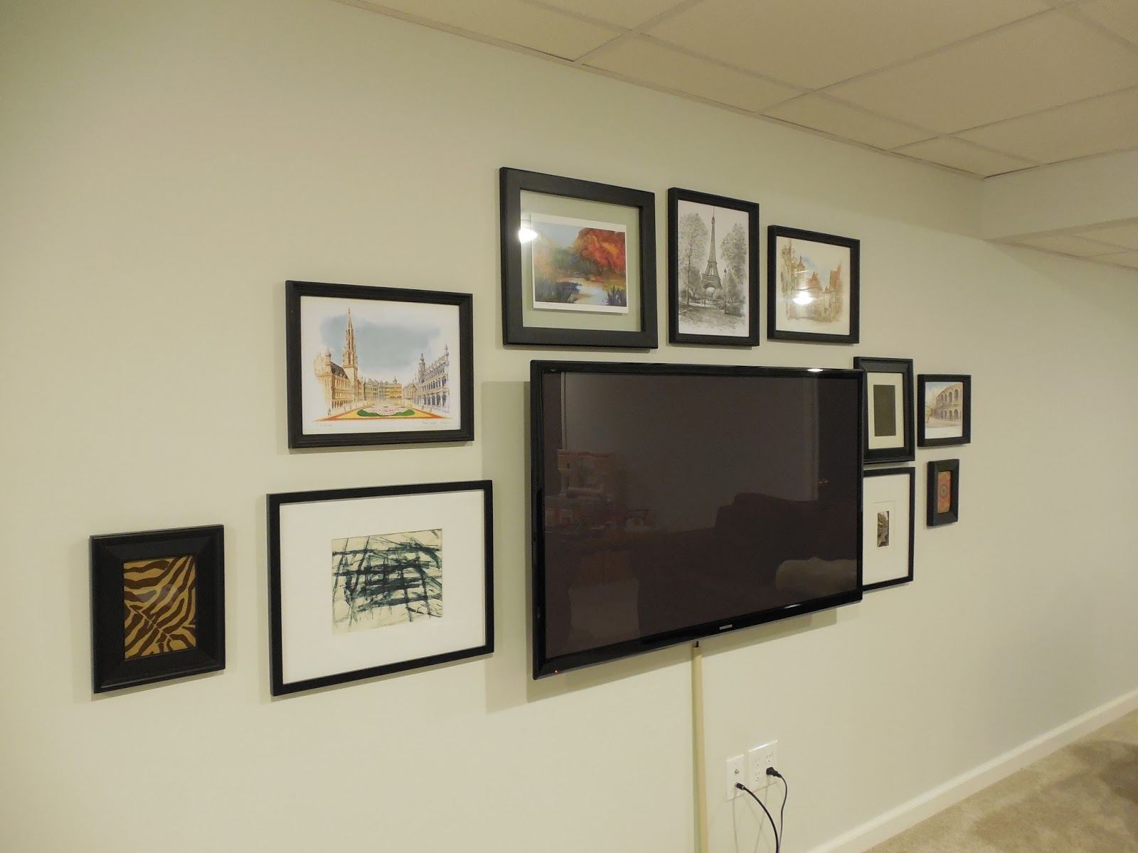 Creating a Gallery Wall Around Your TV