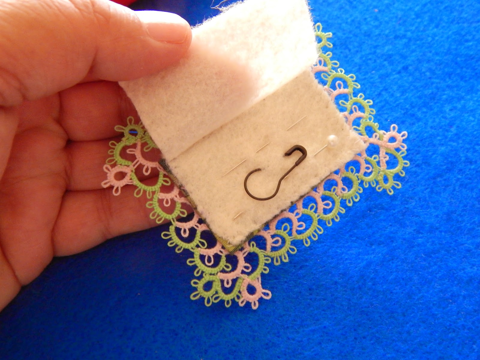 Carollyn's Tatting Blog Tatted Lace Needle Case
