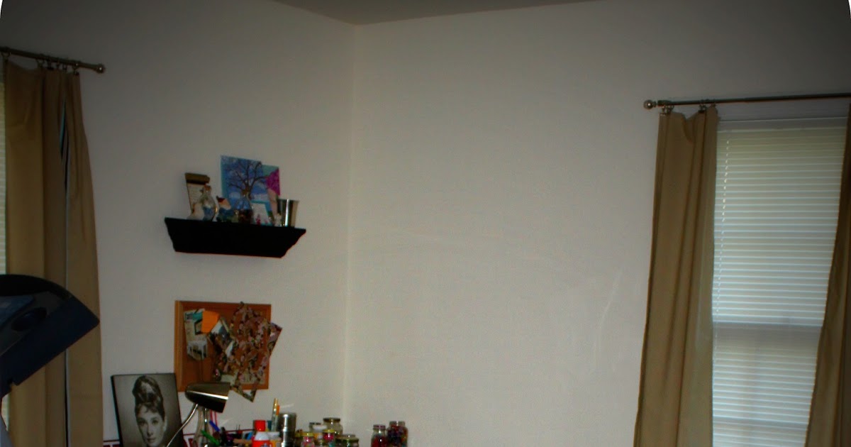 PitterAndGlink {Craft Room Corner Desk}