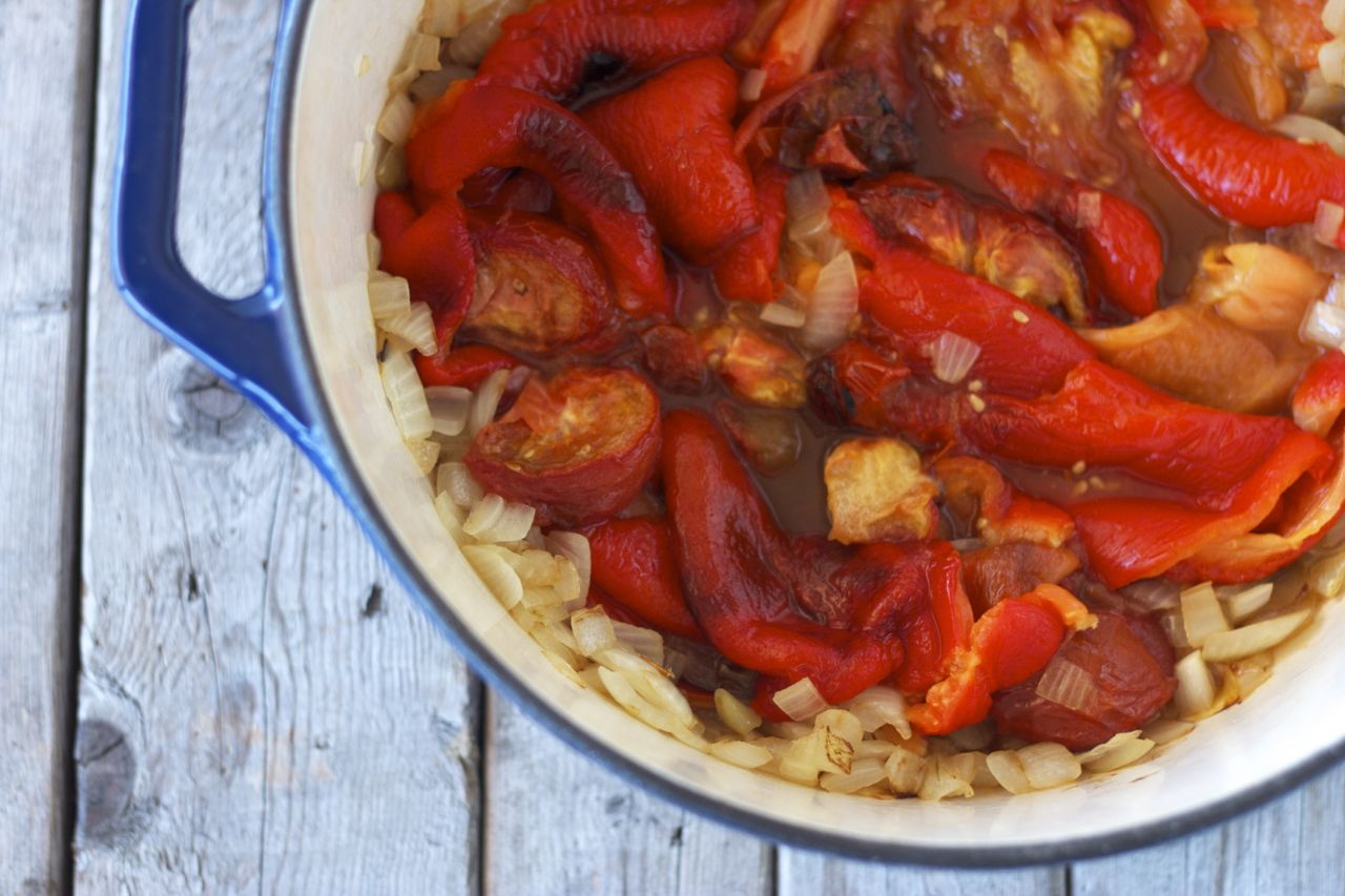 Roasted Red Pepper & Tomato Soup Craving Greens