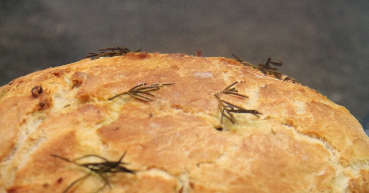dirt digging sisters Lauren's Sage and Rosemary Bread