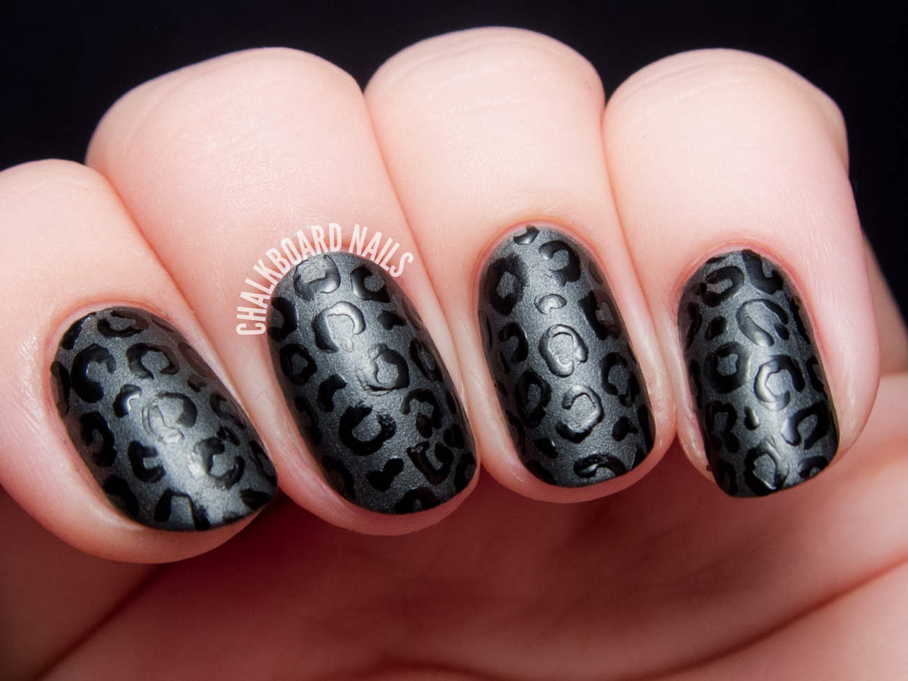 Black and gold leopard nail design - wide 9