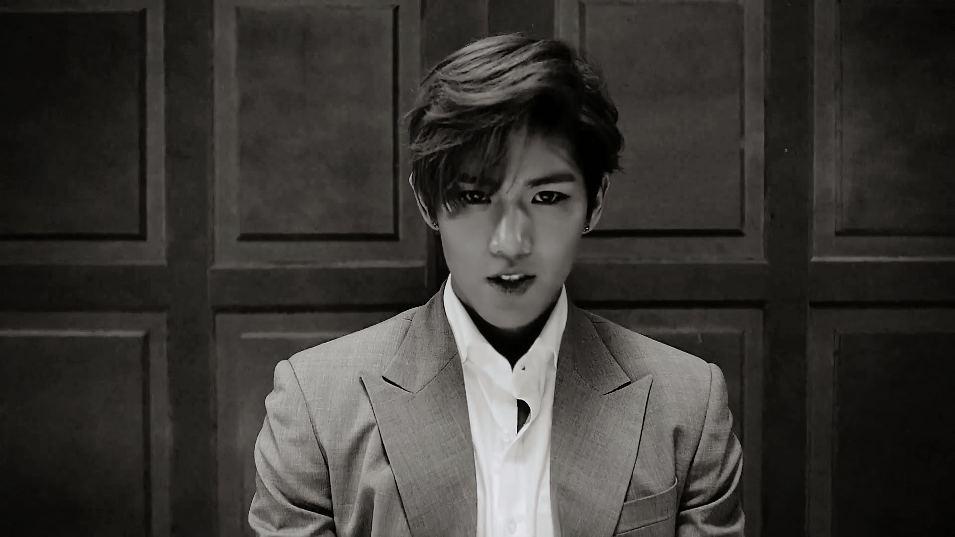 HISTORY Psycho MV και whoiswho από το 3ο mini album (Desire) I say