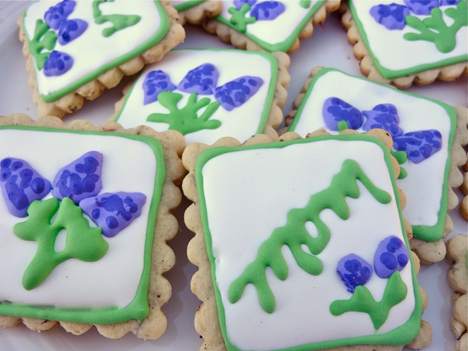 Diary of a Mad Hausfrau Lilac Vanilla Rollout Sugar Cookies for Mother