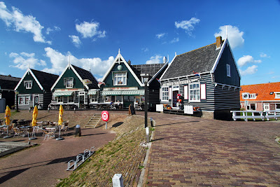 Marken, by Guillermo Aldaya / PhotoConversa