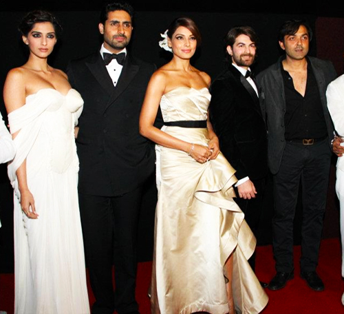 Sonam Kapoor, Bipasha Basu white Gown1 - Sonam Kapoor, Bipasha Basu Hot White Gown Pics - Dubai