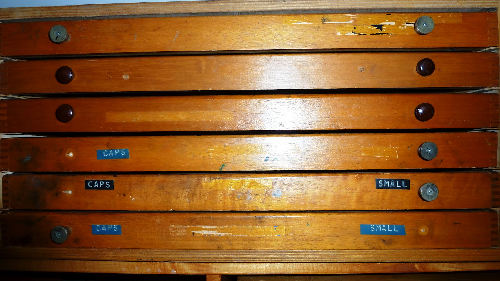 A FLY TYING JOURNAL Dubbing and hook storage