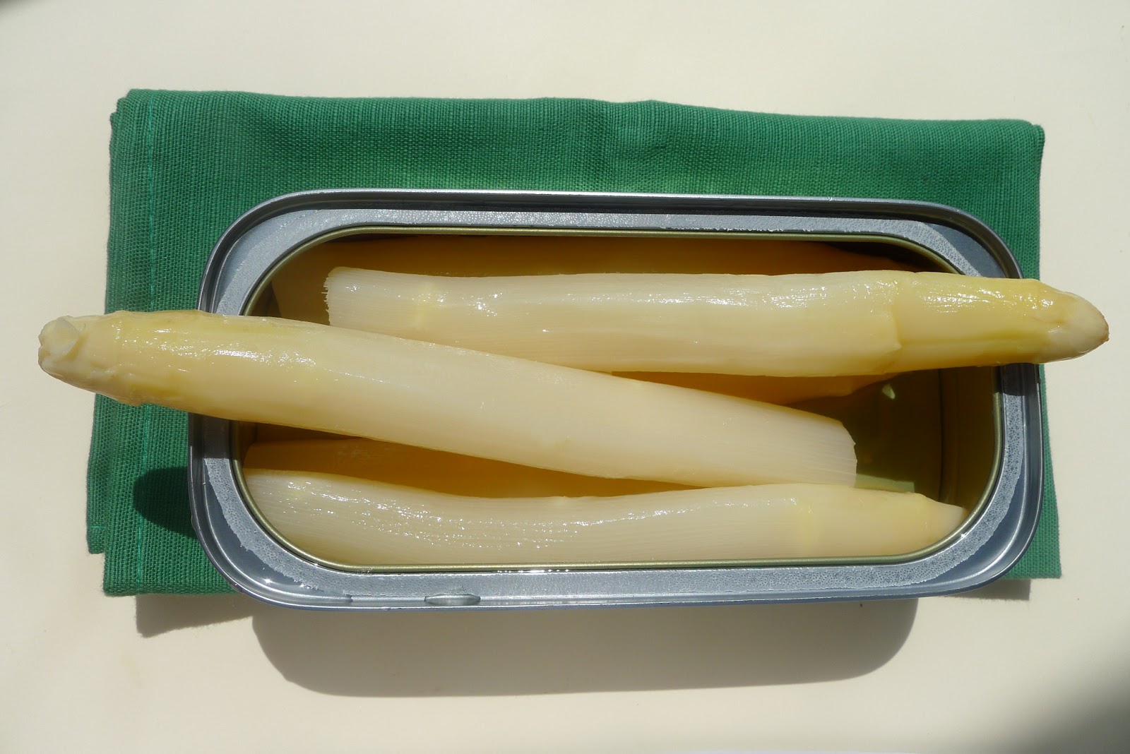 MY KITCHEN IN SPAIN ASPARAGUSWILD, TAME AND CIVILIZED