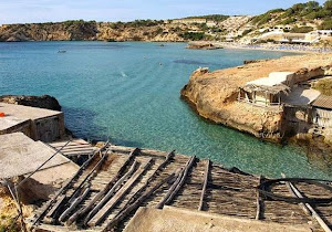 Πανηγύριζε την πρόταση γάμου και από τη χαρά της βρέθηκε σε γκρεμό