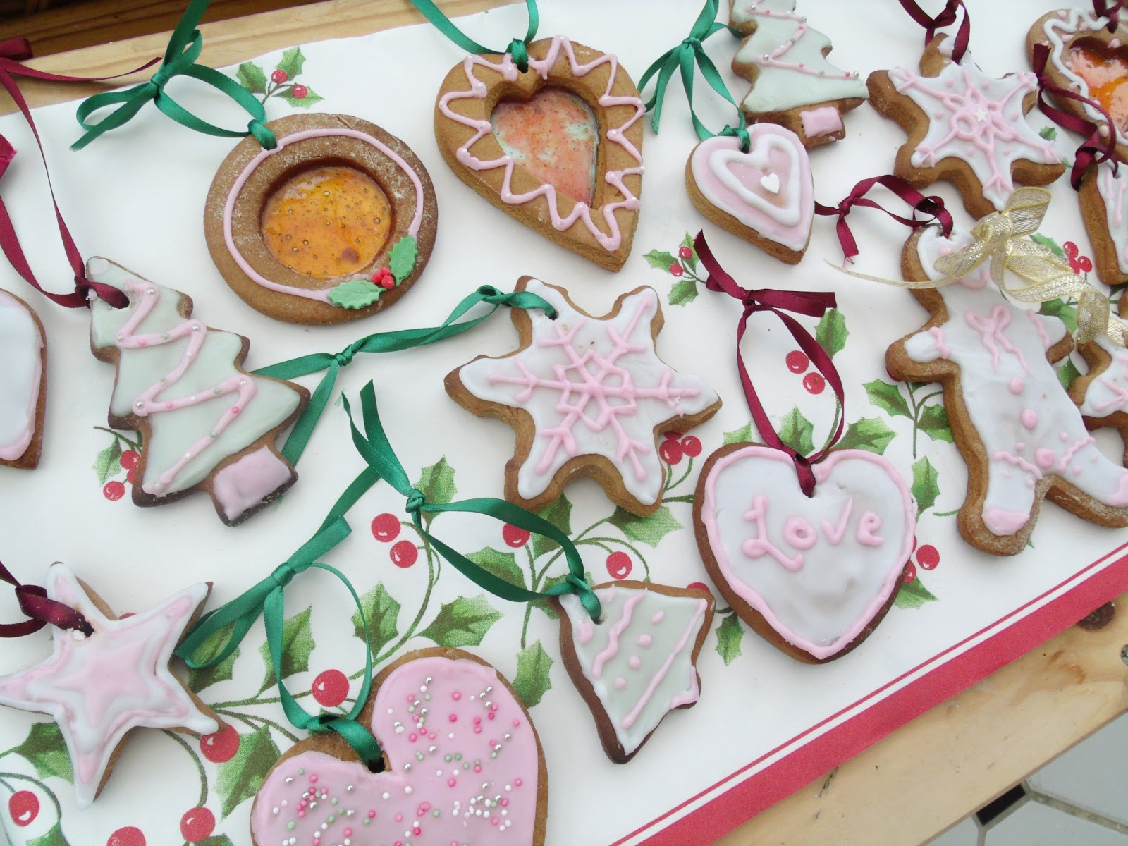 Christmas Gingerbread Tree Decoration Biscuits ♥ | Victoria's Vintage Blog | Travel, Home, Food