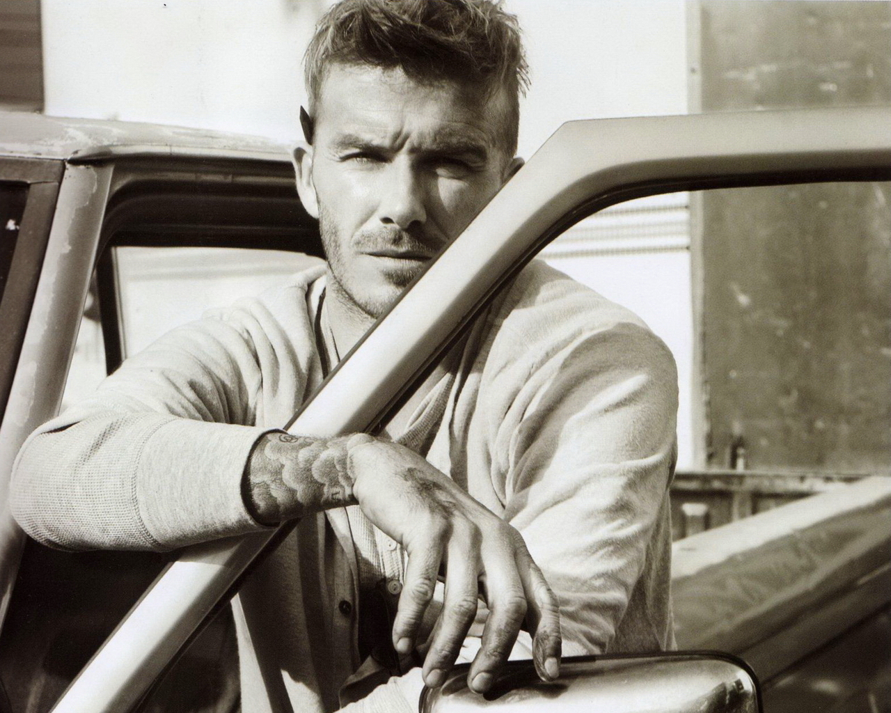 http://3.bp.blogspot.com/-mqOjQOX41RA/UC9jIUX0sHI/AAAAAAAAADQ/gWeip7mF6sc/s1600/david-beckham-1.jpg