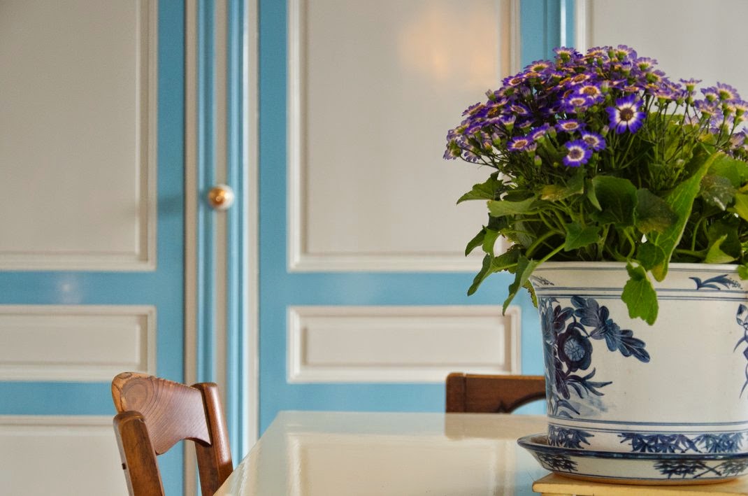 Giverny  - maison de Monet - cuisine bleue