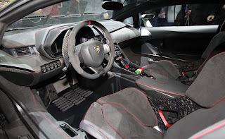2013 Lamborghini Veneno interior