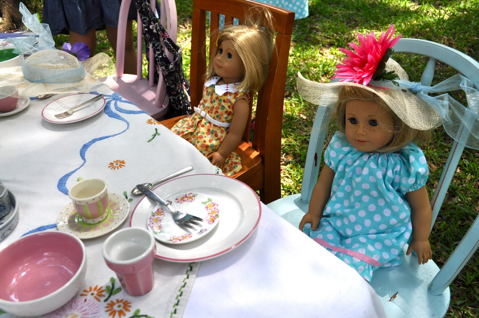 ewe hooo! A Delightful Doll Tea Party!