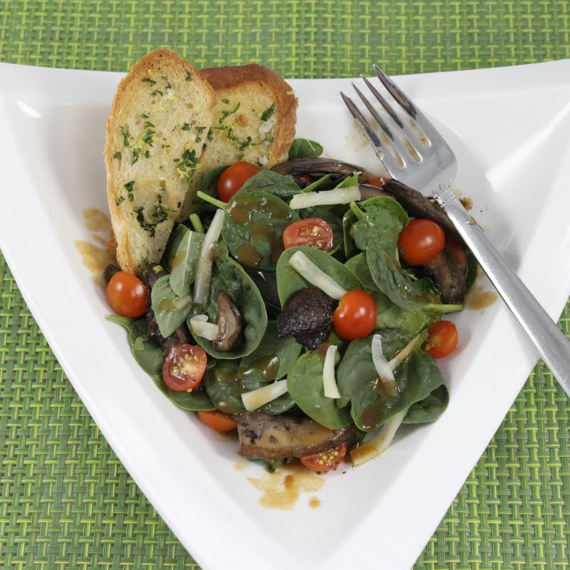 PanSeared Portobello & Spinach Salad with Fresh Basil and Peanut