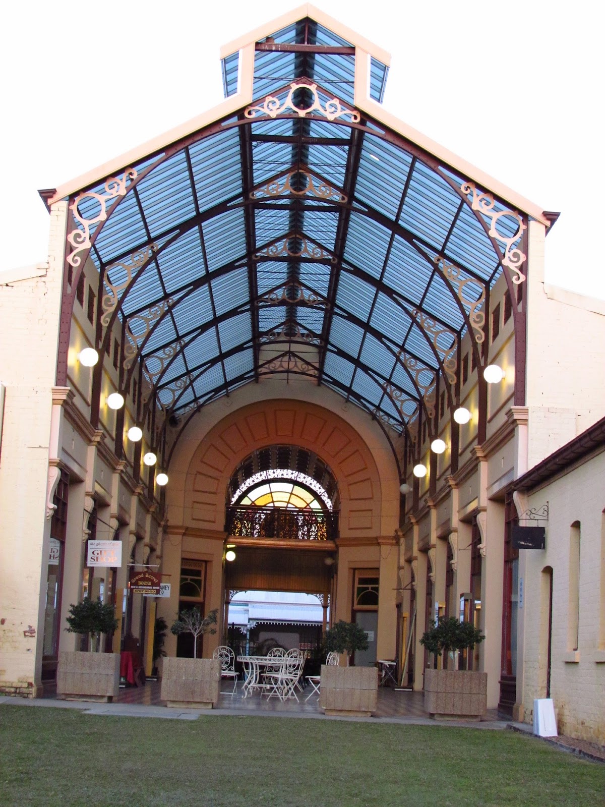 Outback Holiday Charters Towers