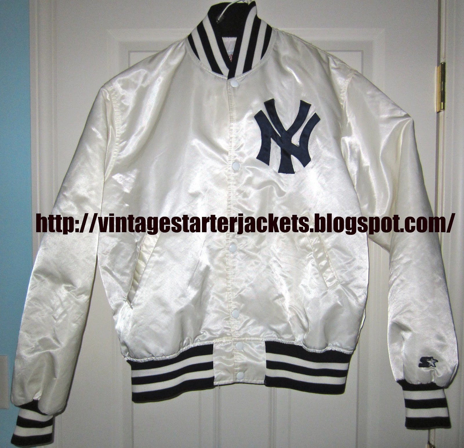 Vintage Sports Apparel RARE VINTAGE NEW YORK YANKEES SATIN STARTER
