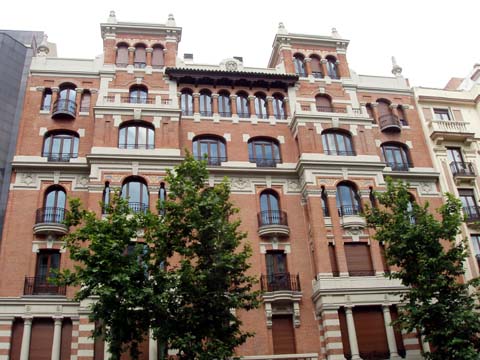 Príncipe de Vergara, 15. Caminando por Madrid