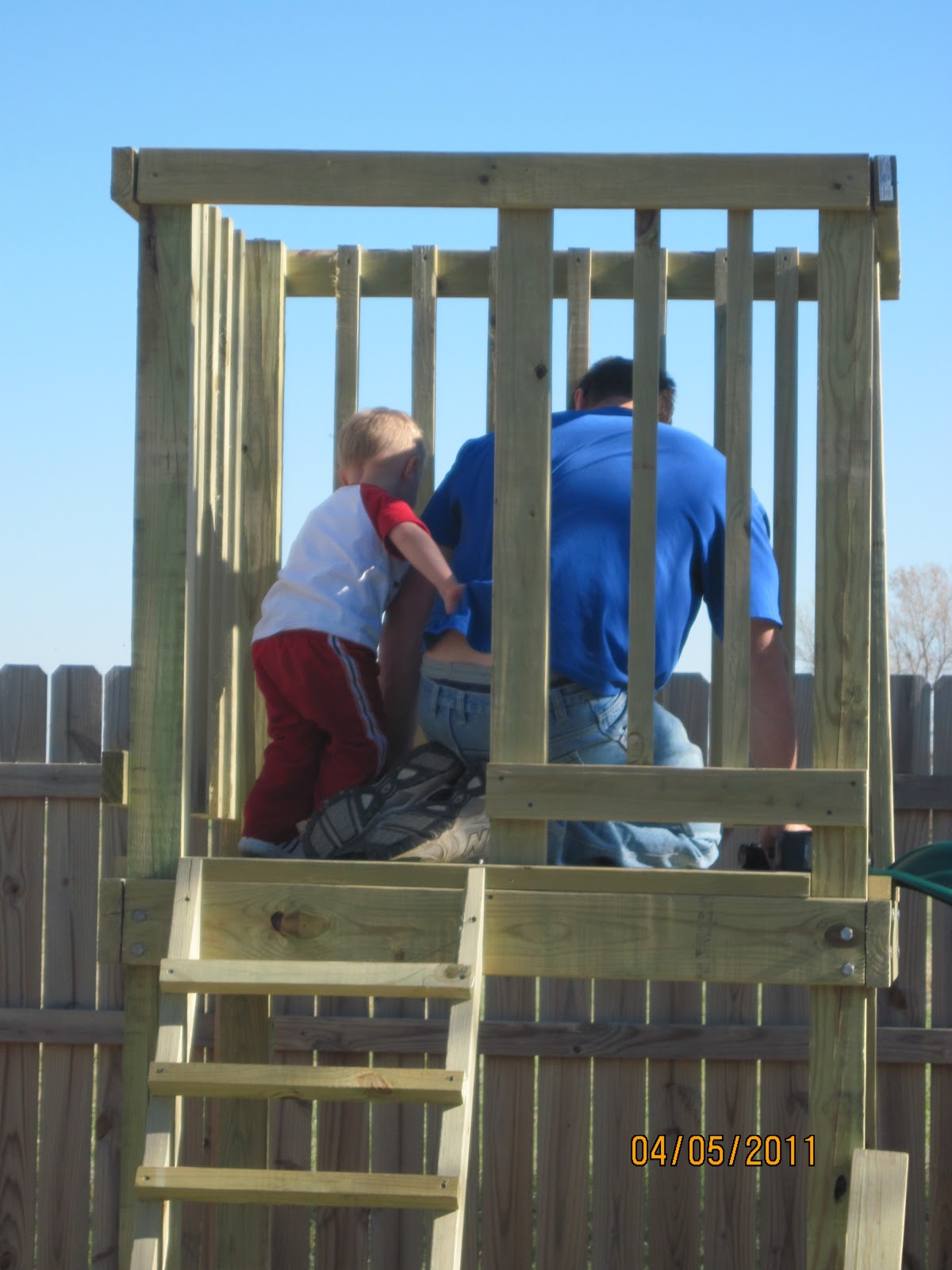 Duerksen Family News: Backyard Fort Part II