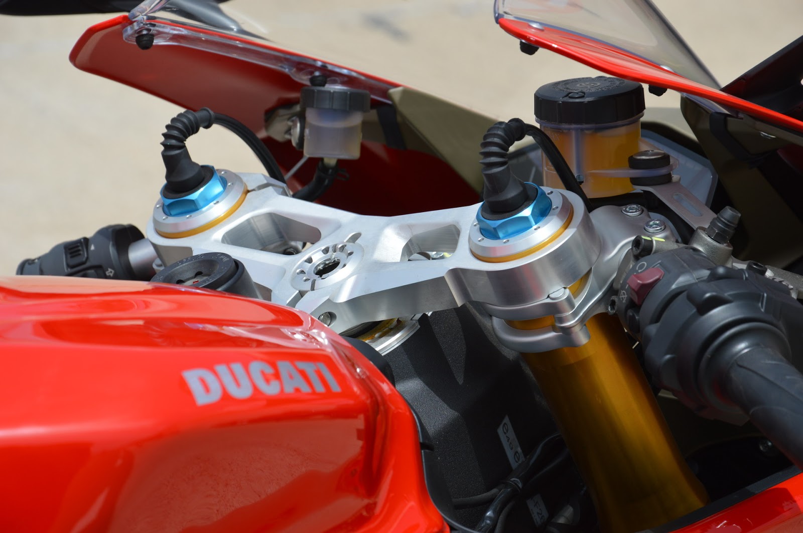 Presentacion de la nueva Ducati 1299 Panigale Tested Cars