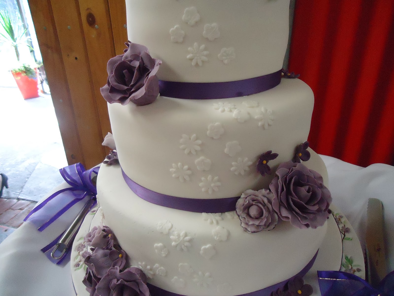 Fifi s Cakes Purple Flowers Wedding Cake