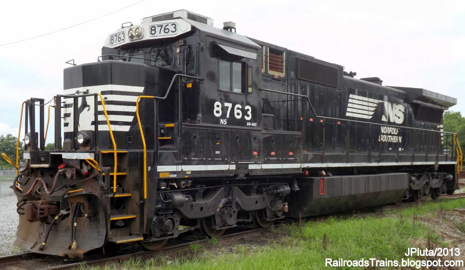 NS+8763+D8-40C+GE+Locomotive+Train+Engine+Left+Side+Norfolk+Southern+Railroad+Cordele+Georgia+Local+Rail+Yard+Freight+Engine.JPG