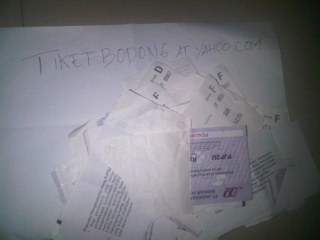 TIKET PESAWAT BODONG KWITANSI HOTEL BODONG Contoh Tiket TIKET PESAWAT BODONG KWITANSI HOTEL BODONG Contoh Tiket