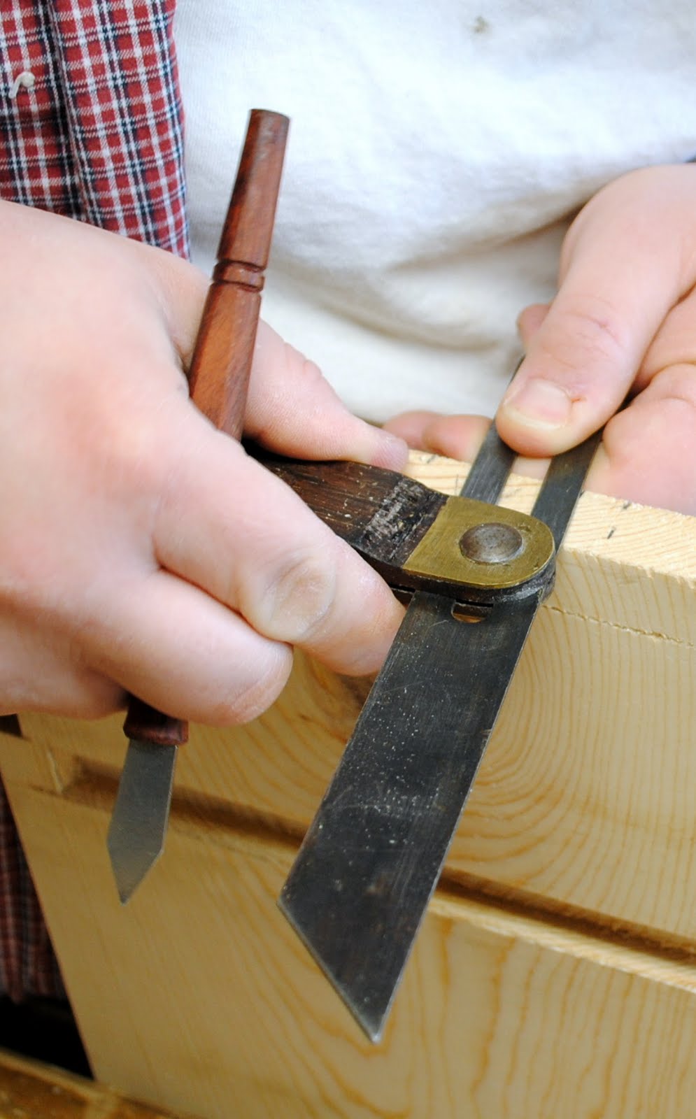 Dovetail Layout Part 1 Working The Angles.