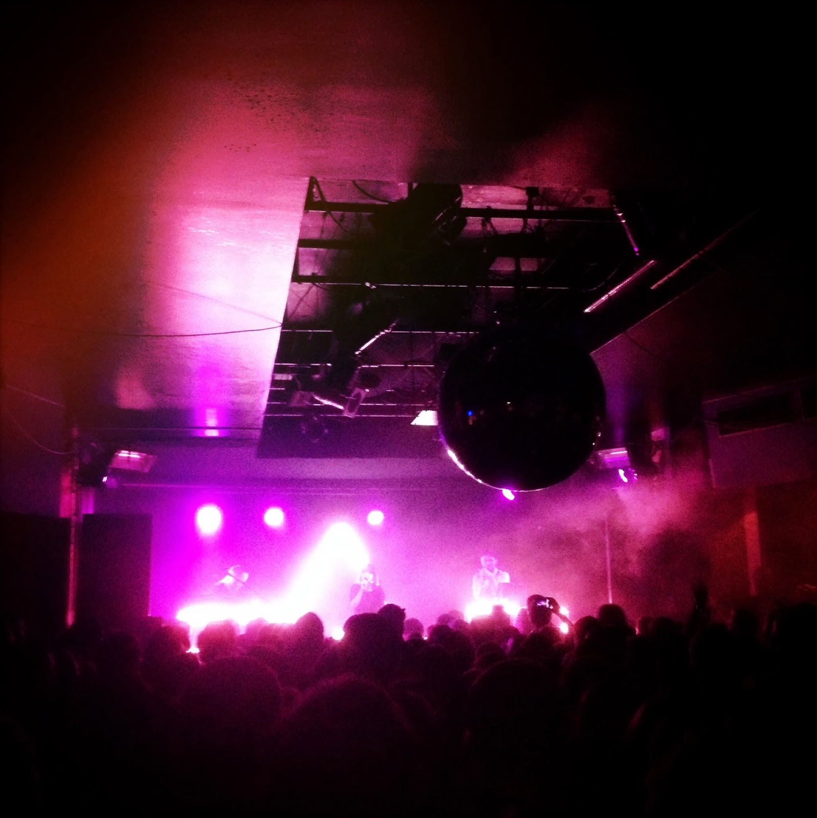 Mpmbl Chvrches Alles Ganz Einfach