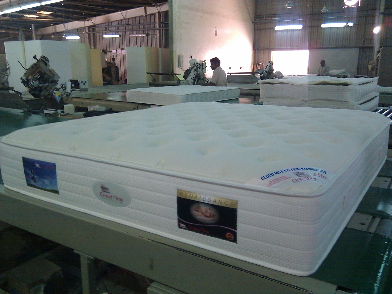 medical mattress price in oman