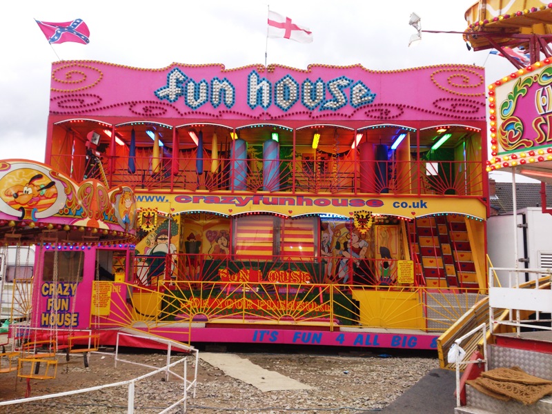 North East and Yorkshire Fun Fair Pics Castleford Castlefields Car
