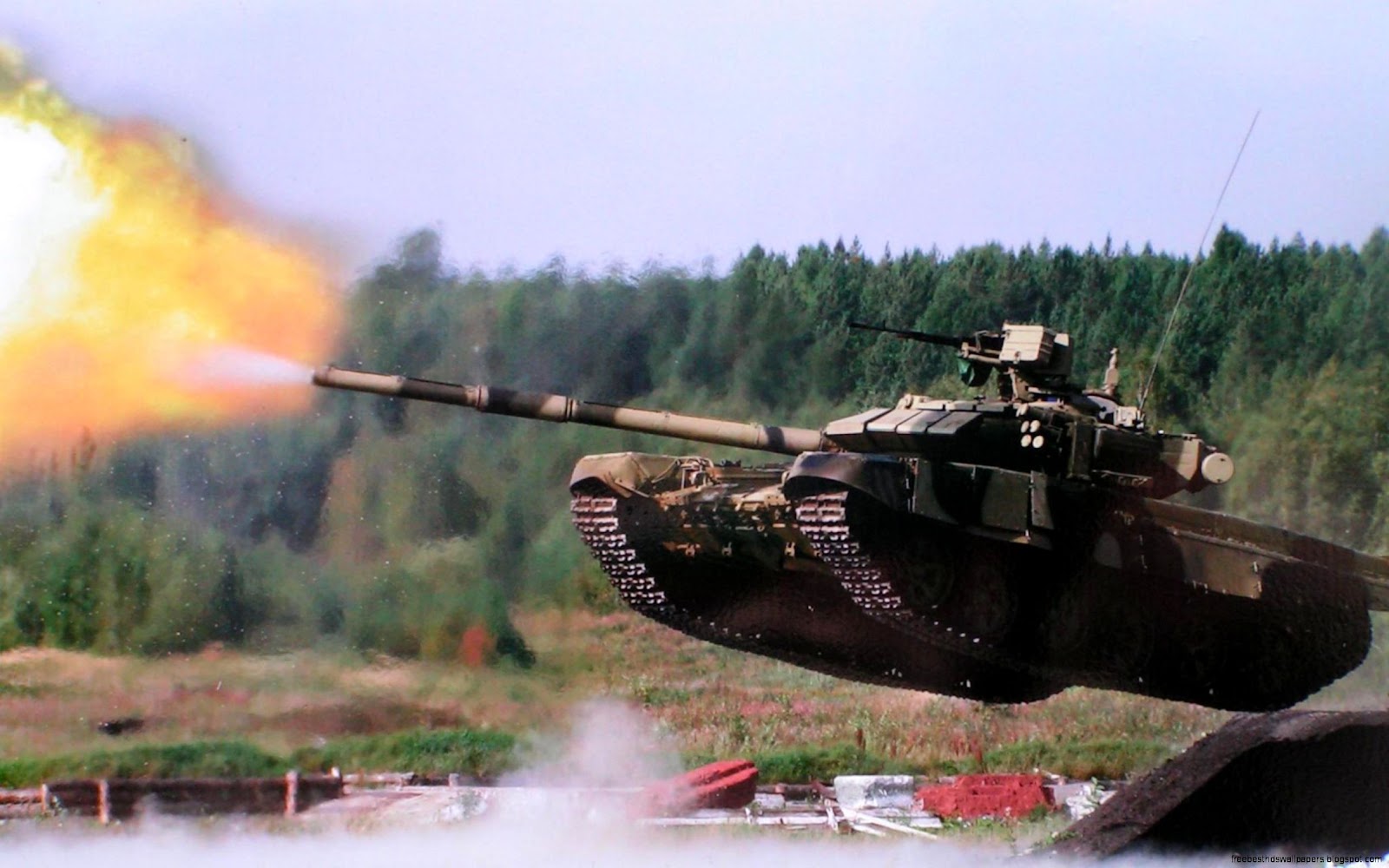 Tank Jumping Shooting Tank Jumping Shooting