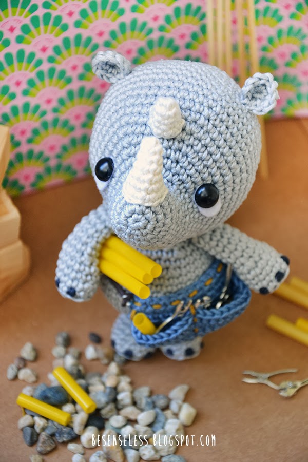 Airali design. Where is the Wonderland? Crochet, knit and ...
