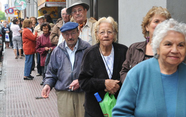 Resultado de imagen para colpensiones privatizar