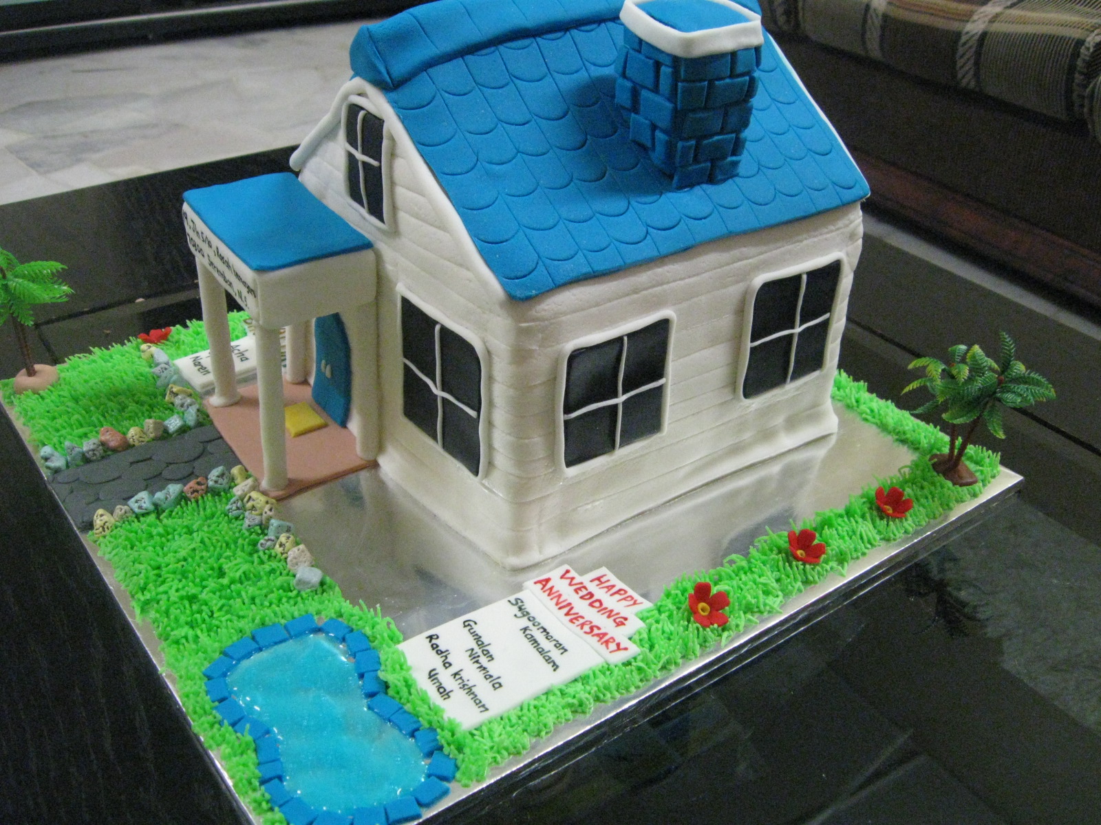 Cakes & Cupcakes for all occasions House Cake