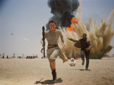 Image of Daisy Ridley and John Boyega in Star Wars Episode VII: The Force Awakens