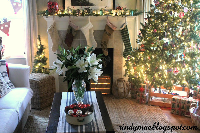 Rindy Mae: Christmas In The Living and Dining Room 2015