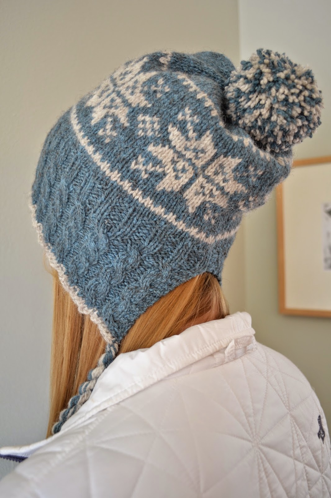 Susan B. Anderson: Split Back Snowflake Hat, plus a traditional version! ~ No...
