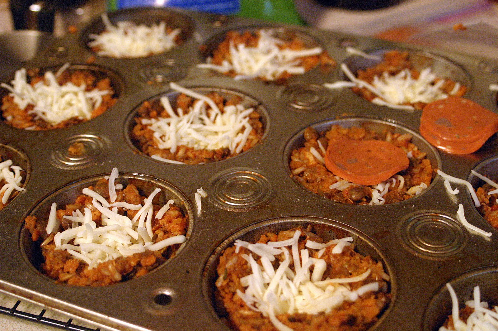 Pizza Meatloaf Cups {Vegetarian} VeggieConverter